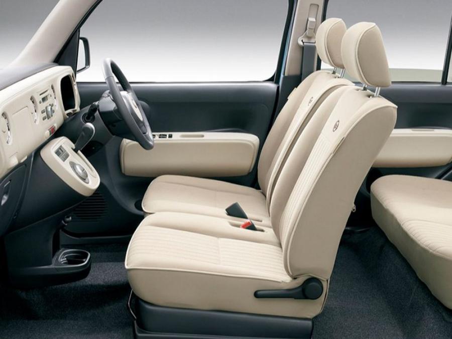  Daihatsu Mira Cocoa 2009 года  (фото 3 из 4)
